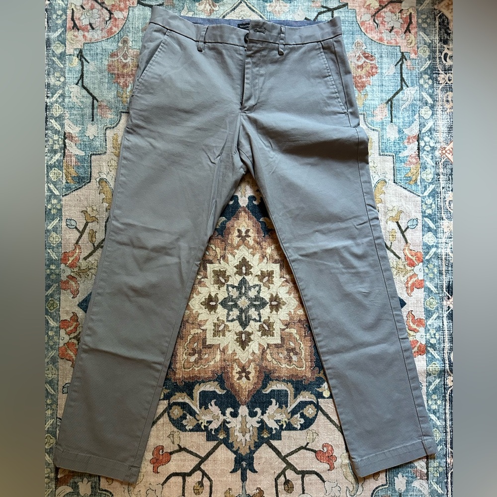 Banana Republic Men's Aiden Chino